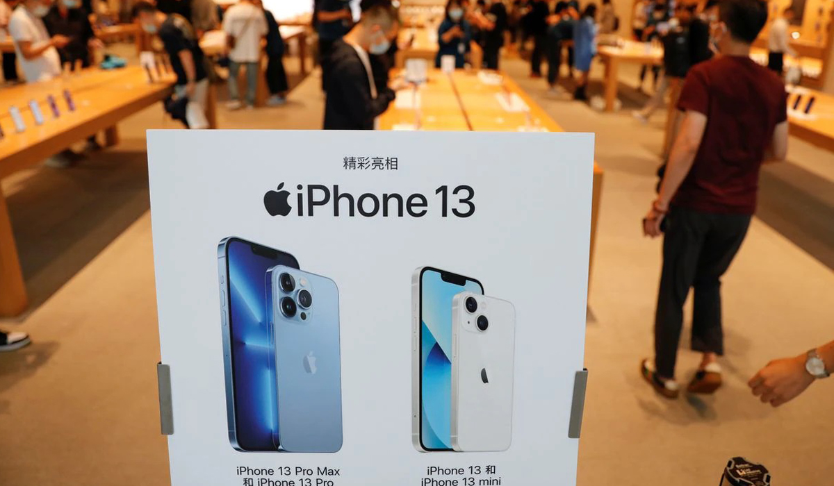 Apple's new iPhone to take longer to reach customers